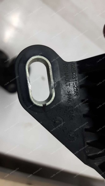 Renault Megane 4 Radyatör Üst Ayağı 625231525R CP (HE-120)