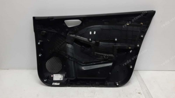 Renault Clio 5 Sol Ön Kapı Döşemesi 809015759R CP (FE-120)