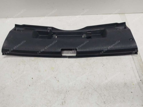 Volkswagen Jetta Arka Panel Bagaj İç Kaplaması Trimi 5C6863459G SP HP (DA110)