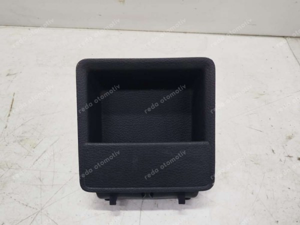 Volkswagen Jetta 2014 Orta Konsol Arka Cep Küllük 5C6863383OT 5C6863383 SP (DA110)