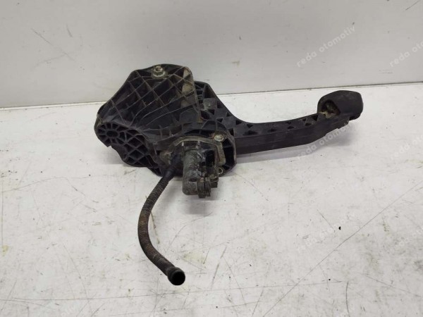 Volkswagen Jetta Debriyaj Pedalı Komple 1K1721059 SP (AE110)