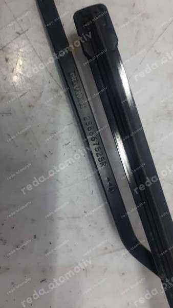 Renault Megane 4 Sağ Silecek Kolu 288867525R SP (IF120)