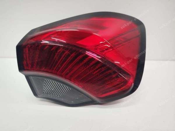 Fiat Egea HB Sağ Arka Dış Stop Lambası (Cam da Çatlak İz Var) 52015961 HP CP (KAR1)