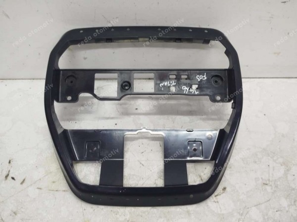 Ford Focus 3 Tavan Konsol Aydınlatma Tutucu Braketi BM51-A519D58-AC CP (FB125)
