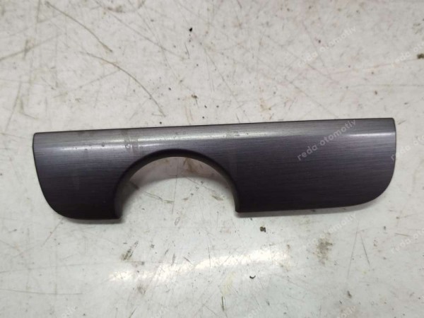 Volkswagen Jetta Gösterge Paneli Far Döşemesi Torpido Sol Çıtası 5C7858417A (BB120)