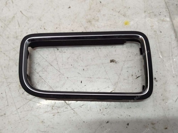 Volkswagen Jetta Sağ Panel Havalandırma Difizör Çerçevesi SP (BD120)