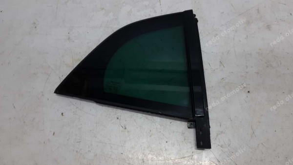 Renault Megane 4 Sağ Arka Kelebek Camı 822203351R SP (LA-130)