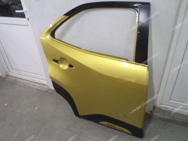 Toyota Yaris Cross Sağ Arka Kapı Orjinal 67003-K2010 CP