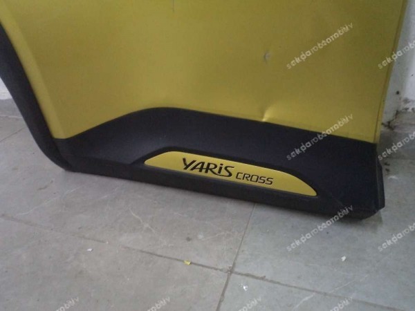 Toyota Yaris Cross Sağ Arka Kapı Orjinal 67003-K2010 CP