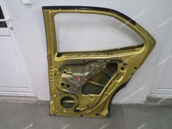 Toyota Yaris Cross Sağ Arka Kapı Orjinal 67003-K2010 CP
