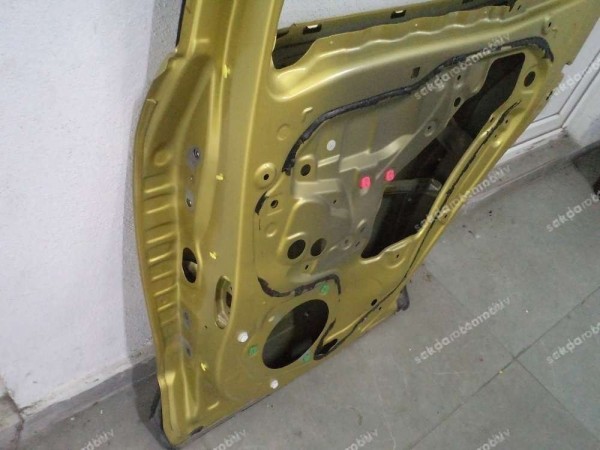 Toyota Yaris Cross Sağ Arka Kapı Orjinal 67003-K2010 CP