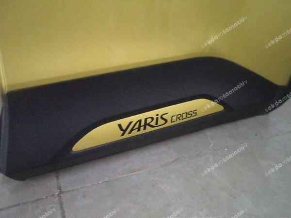 Toyota Yaris Cross Sol Arka Kapı Orjinal 67004-K2010 CP