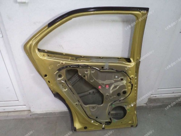 Toyota Yaris Cross Sol Arka Kapı Orjinal 67004-K2010 CP