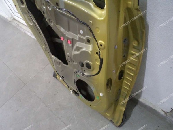 Toyota Yaris Cross Sol Arka Kapı Orjinal 67004-K2010 CP