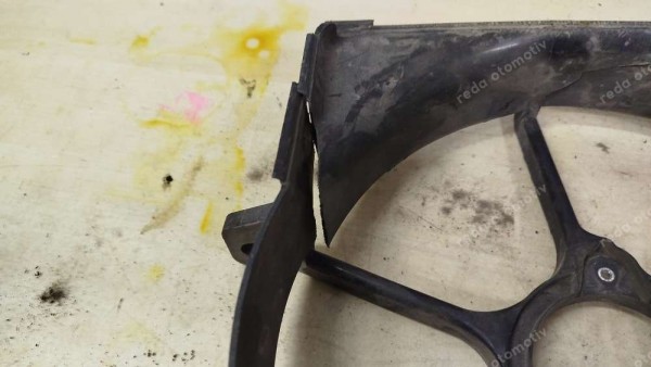 Honda Civic Fan Davlumbazı YP HP