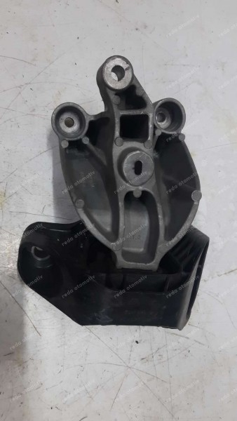 Renault Clio 5 Motor Takozu Sağ 112329514R CP (AA-110)