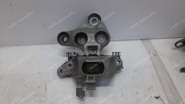 Opel Astra K 1.6 Dizel Sol Motor Kulağı  39004957 CP (AA-110)