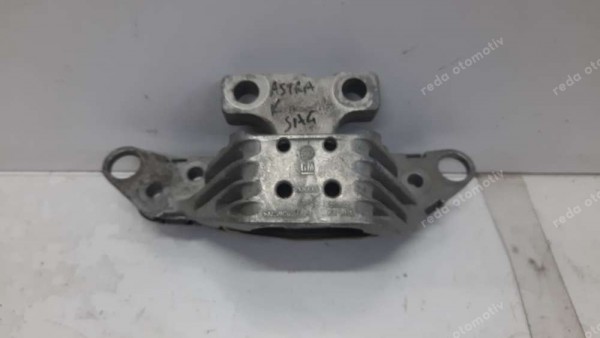 Opel Astra K 1.6 Dizel Sağ Motor Kulağı 13434345 CP (AA-110)