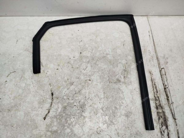 Hyundai Tucson Sağ Arka Kapı Cam Fitili 83540-N7000 SP (DD112)