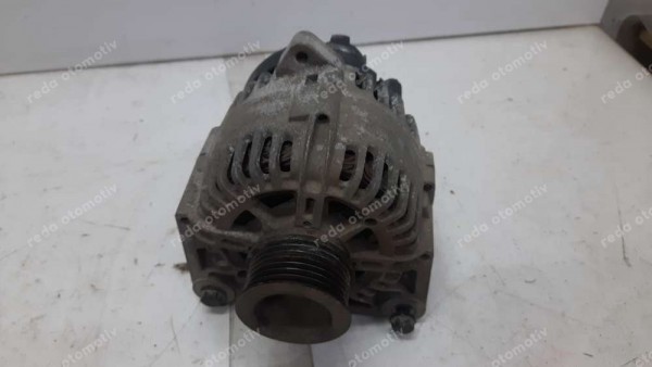 Renault Scenic 2 Alternatör Şarj Dinamosu 8200588648  CP (CI-120)