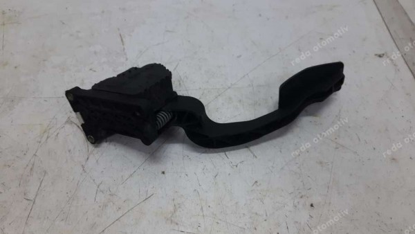 Opel Corsa D Gaz Pedalı  39238341  CP (AC-110)