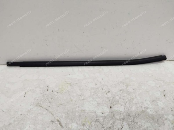 Hyundai Tucson Sağ Ön Kapı Dış Sıyırıcı Fitili 82220-N7000 SP (KH120)