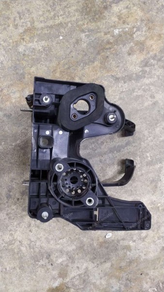 Opel Astra J Pedal Takımı Komple B16XER Motor GM Orijinal 39032859 CP (AC-110)