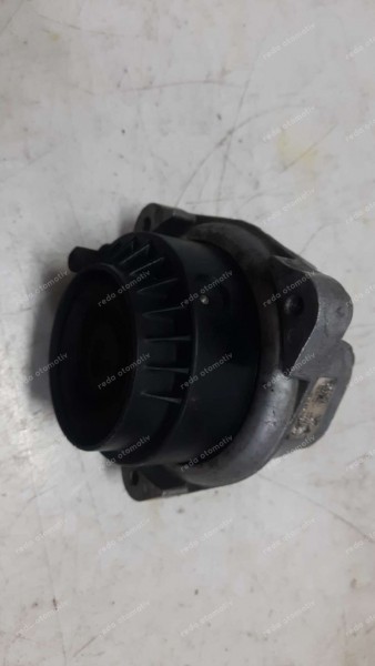 BMW 5 Serisi Motor Bağlantı Takozu 22116777382 CP (AA-120)