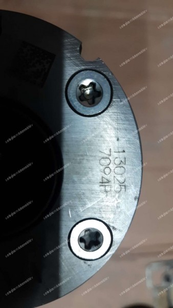 Renault Clio 4 Kam Mil Defazörü Eksantrik Mili 130257094R SP (CA-120)