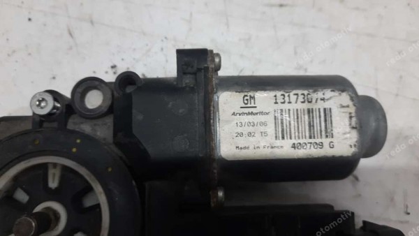Opel Corsa C Ön Cam Kaldırma Motoru 13173074 CP (EF-122)
