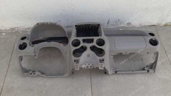 Fiat Panda Torpido Göğüs 46834396 735320567 HP CP (HC-130)