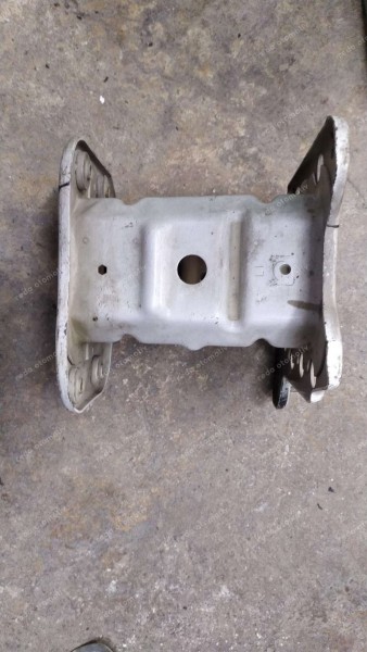 Chevrolet Captiva Ön Tampon Darbe Demiri Ayağı  Ön Şasi Uç Demiri Sol 96448101 CP (EB-110)