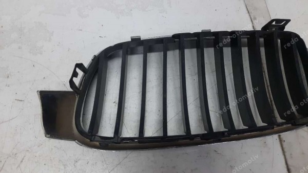 BMW 3 GT F30 F31 F35 F80 F34 için Sağ Ön Izgara 51137255412 HP CP (JC-130)