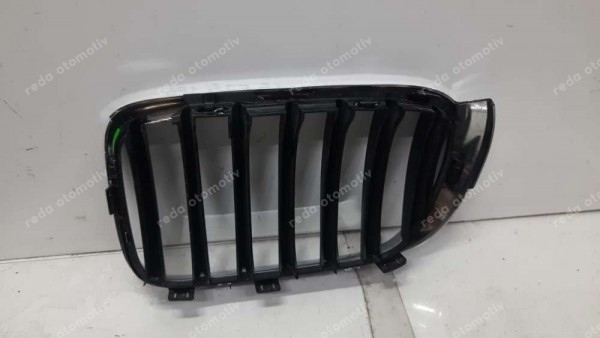 BMW X3 F25 Ön Sağ Izgara Panjur 40502933 HP CP (JC-130)