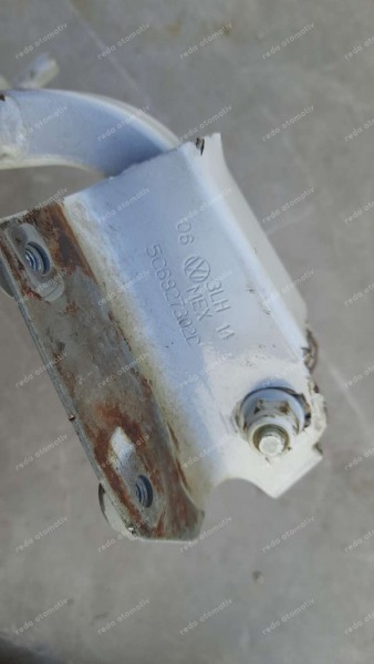 Volkswagen Jetta Sağ Bagaj Menteşesi 5C6827302D CP (HA-121)