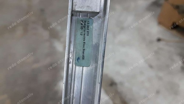 Opel Insignia Station Wagon Tavan Bagaj Rayı Sağ/Sol 13362270 13362269 CP (İI-150)