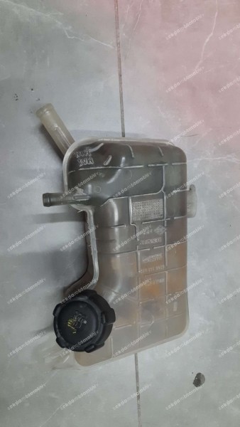 Renault Megane 2 Scenic 2 Yedek Su Deposu 8200262036 SP (BC-120)