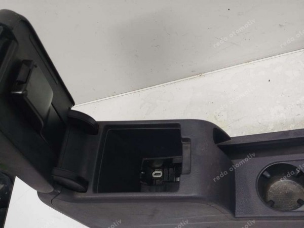 Volkswagen Jetta Orta Konsol Koldayama CP HP (KB120)