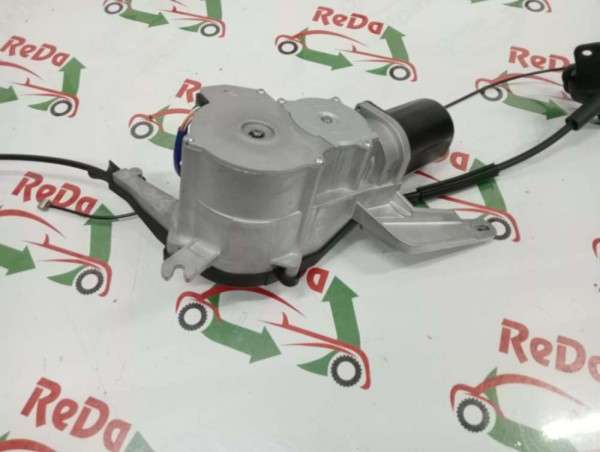 Hyundai Staria Sağ Otomatik Kapı Motoru Modülü 83820-CG000 SP YP (EE121)