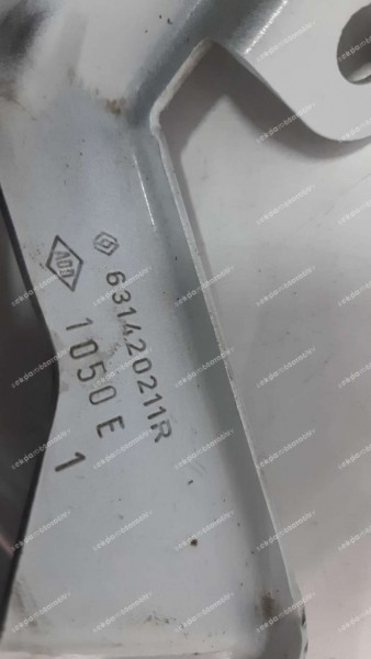 Renault Clio 5 Sağ Ön Kaput Tutucu 631420211R SP (EB-127)
