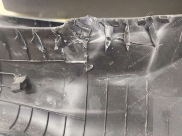 Opel Corsa F Orta Direk Sol Alt Kaplama Eşik Bakaliti 98233040ZD 39196905 SP HP (KF130)