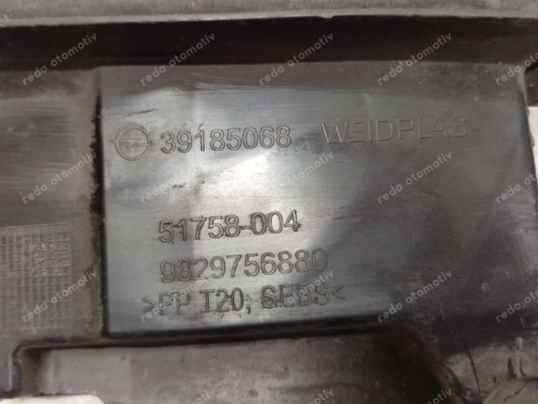 Opel Corsa F Radyatör Hava Yönlendirme Bakaliti Sağ 51758-0046880 39185068 SP (KI120)