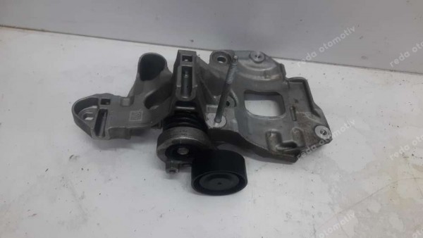 Renault Megane 4 Motor Alternatör Suportu 117105158R SP YP (AA-120)