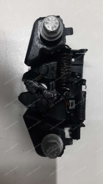 Renault Megane 4 Kaput Kilidi SP (EE-125)