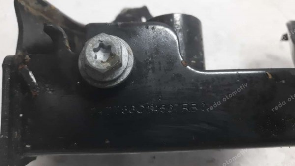 Renault Megane 4 Tespit Takozu 756C14567R SP (EB-127)