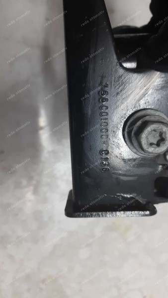 Renault Megane 4 Tespit Takozu 756C01000R SP (EB-127)
