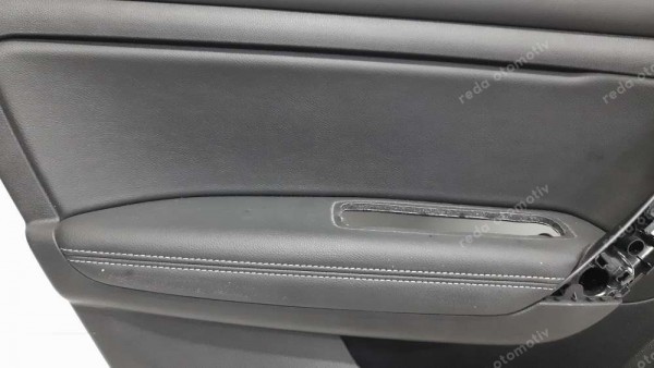 Renault Megane 4 Sol Ön Kapı Döşemesi 809013356R SP (EE-120)