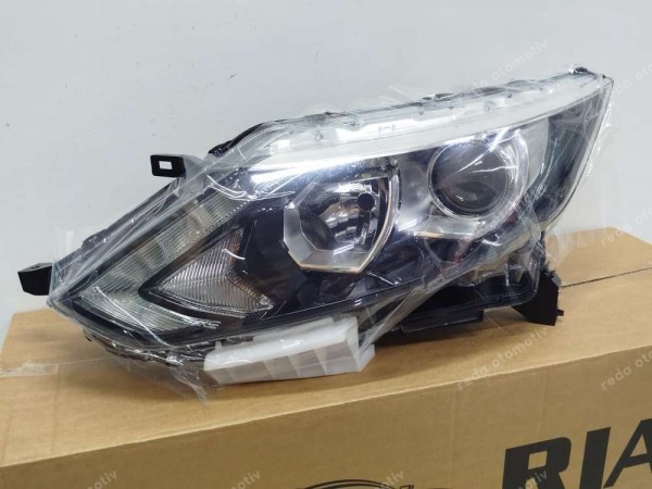 Nissan Qashqai Sol Far Led 26060-4EH1A 14-17 YP YS (GB140)