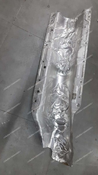 Renault Megane 4 Tünel Sacı Muhafazası  747515068R (İD-130)