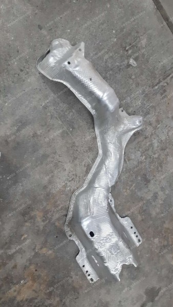 Renault Megane 4 Orta Egzoz Tamburu Isı Kalkanı Plakası 747611410R SP (İD-130)